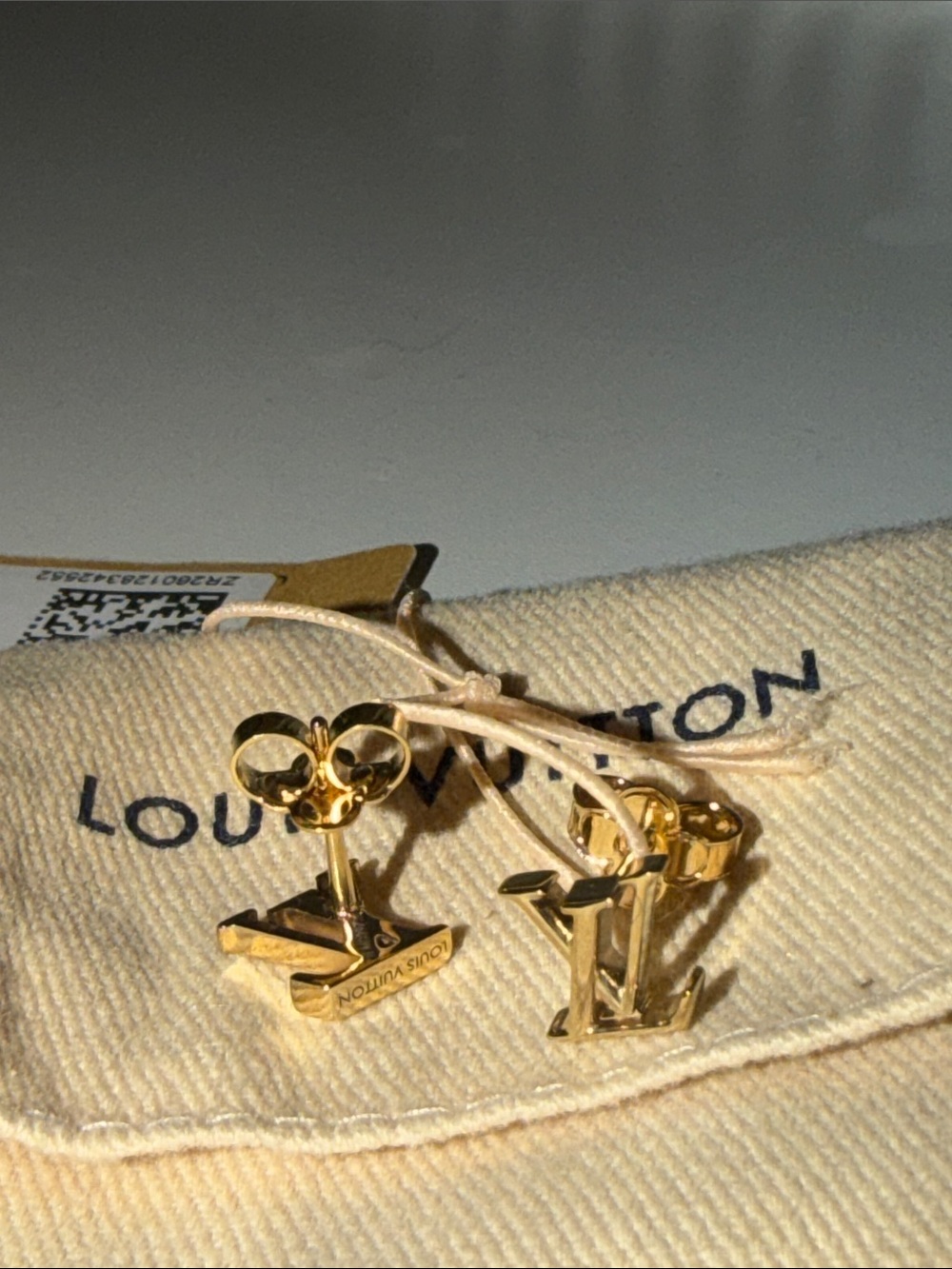 Louis Vuitton Lv iconic xs earrings - Picture 7 of 7